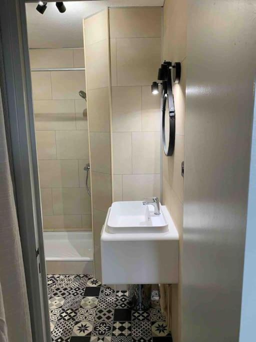 לה ברקרה Appartement Vue Lac Marin Et Canigou מראה חיצוני תמונה